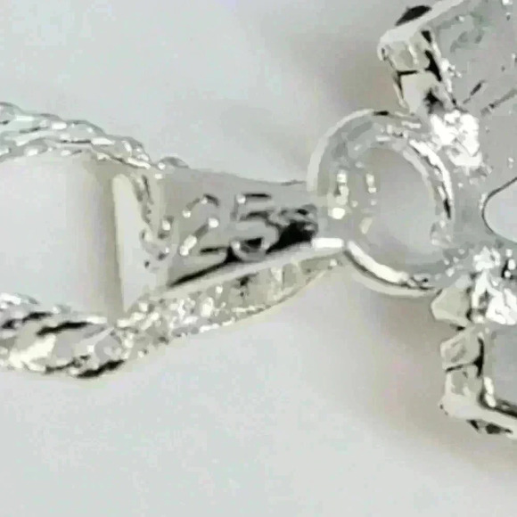 NWOT Sparkly Stamped 925S Silver Necklace and Earrings Set w/Gift Box - Picture 4 of 8